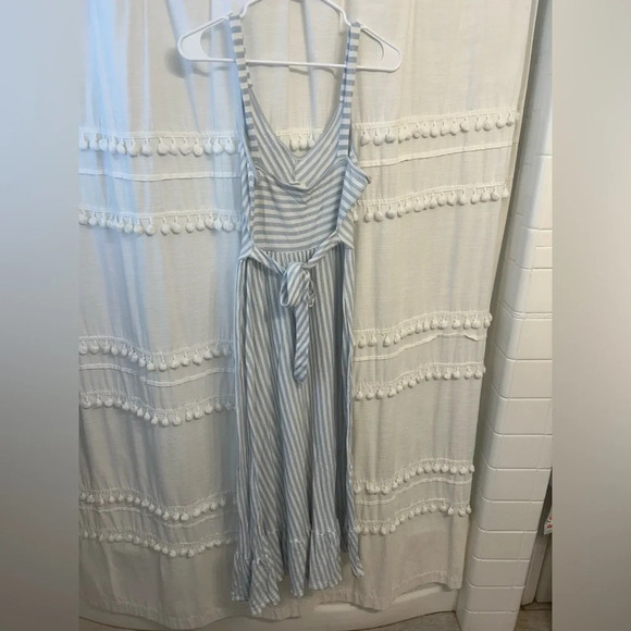 Caution to the wind light blue and white striped dress size M-L - Picture 5 of 8